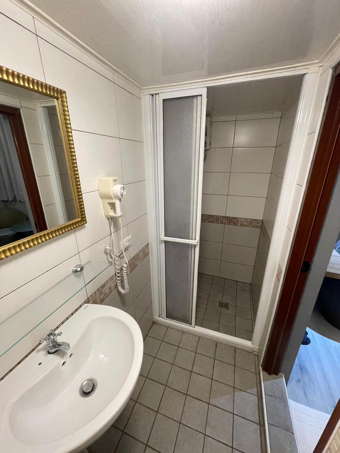 Shuntai Inn Fengshan  Dış mekan fotoğraf